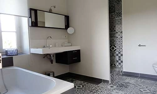 SALLE DE BAINS CHAMBRE 1