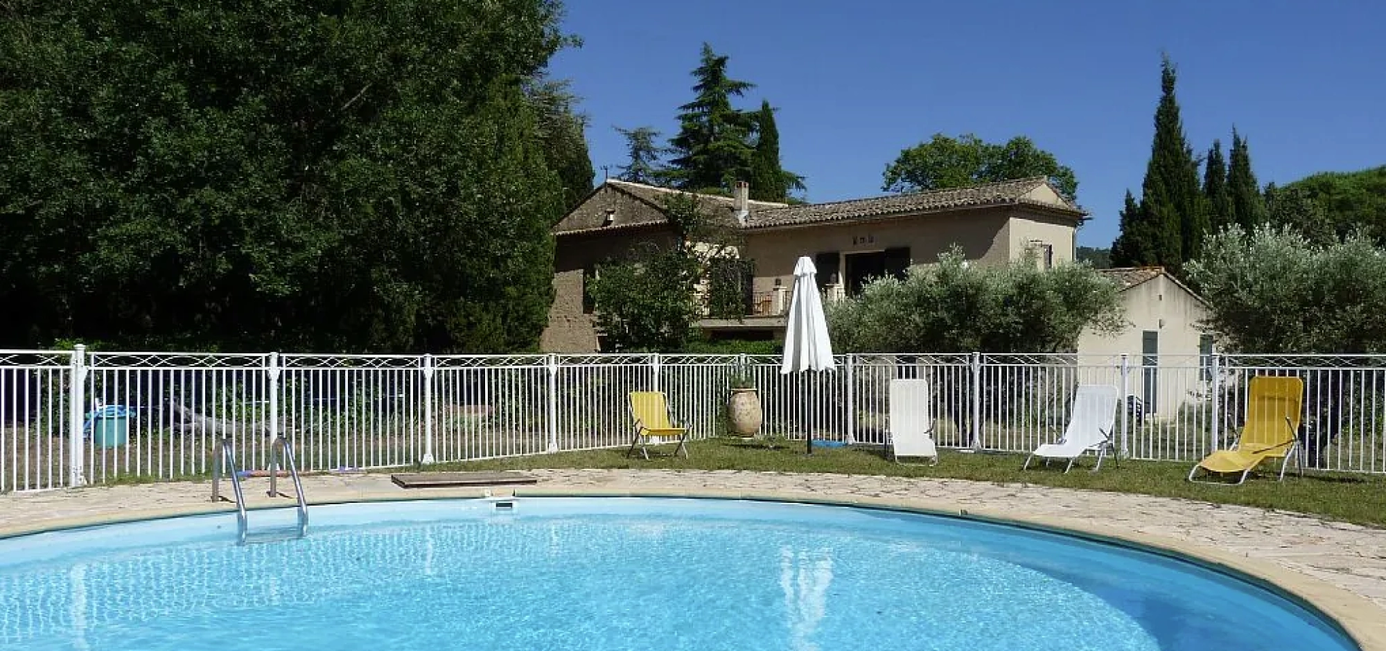 Les Oliviers - Domaine de Casteuse***