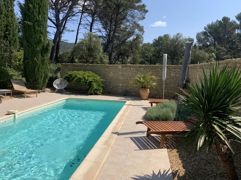 Villa Les Beaumes, Gästehaus mit Pool in Puget-sur-Durance