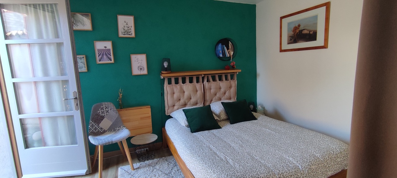 Zimmer Genêt im Mas de la Diligence – Doppelzimmer mit privater Terrasse