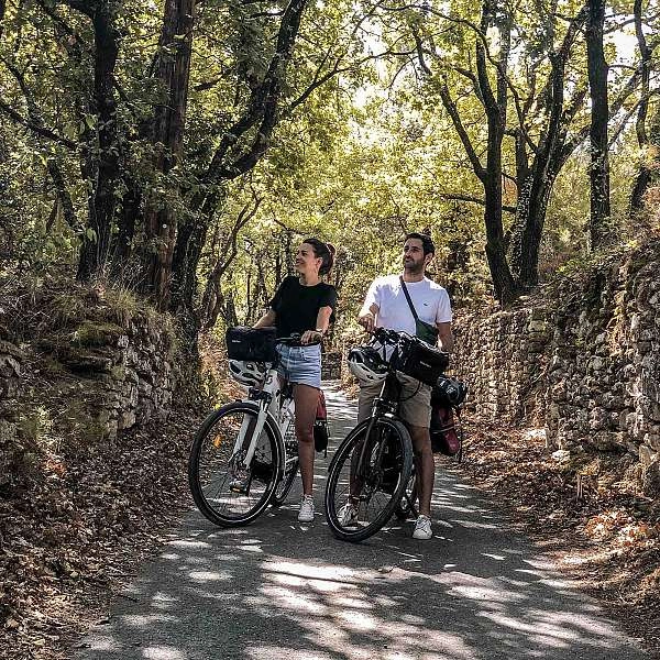 September mit dem Fahrrad im Luberon: Touren, Festivals und Events