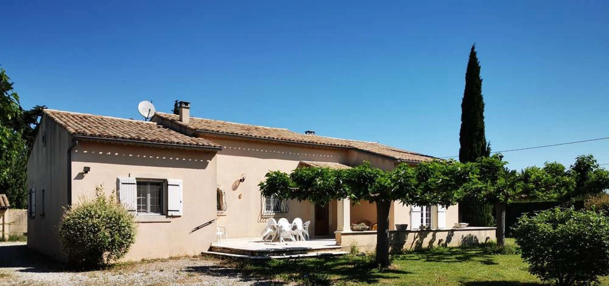 Geräumiges Haus vor den Toren des Luberon***