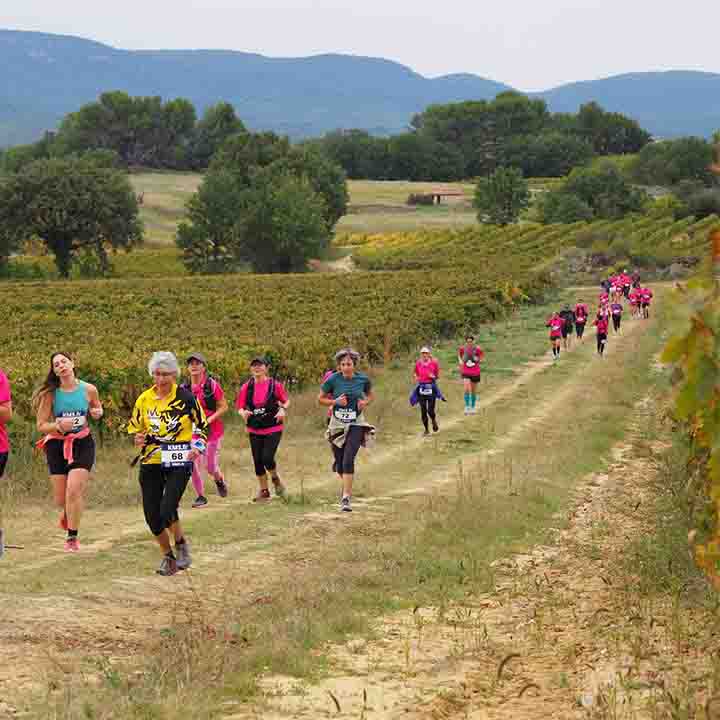 La Tou’Run in La Tour d’Aigues und La Bastidonne, Solidaritäts Trailruns und Wanderungen im Süd Luberon