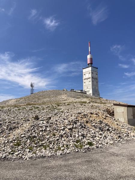 Mont Ventoux unter dem Himmel der Provence