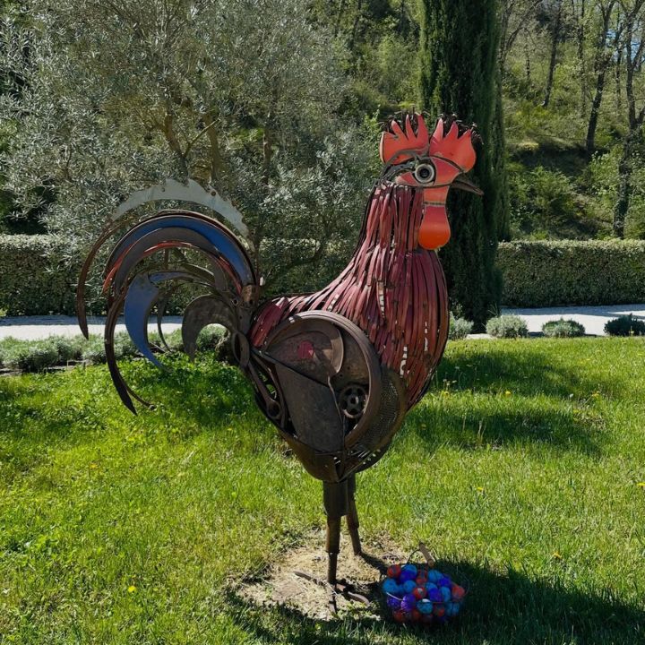 Huhn und Oster-Schatzsuche in der Bastide du Laval in Cadenet im Luberon