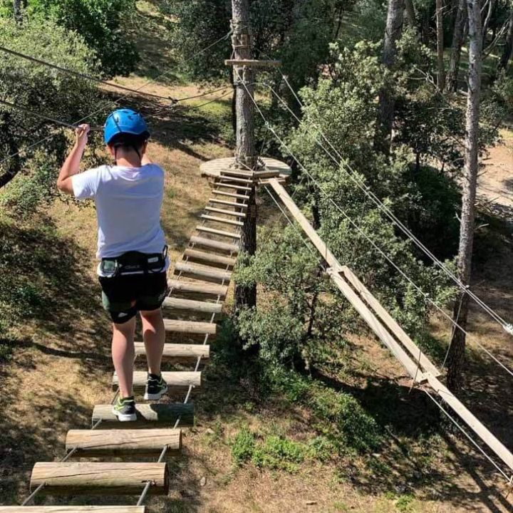 Kletterpark Passerelle des Cimes in Lagnes im Luberon