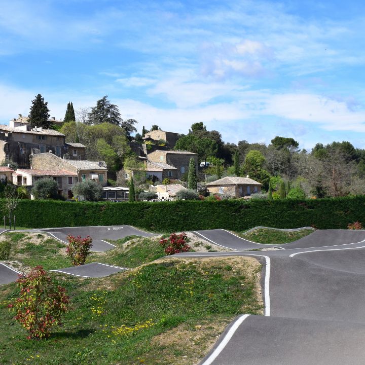 Pumptrack in Maubec im Luberon