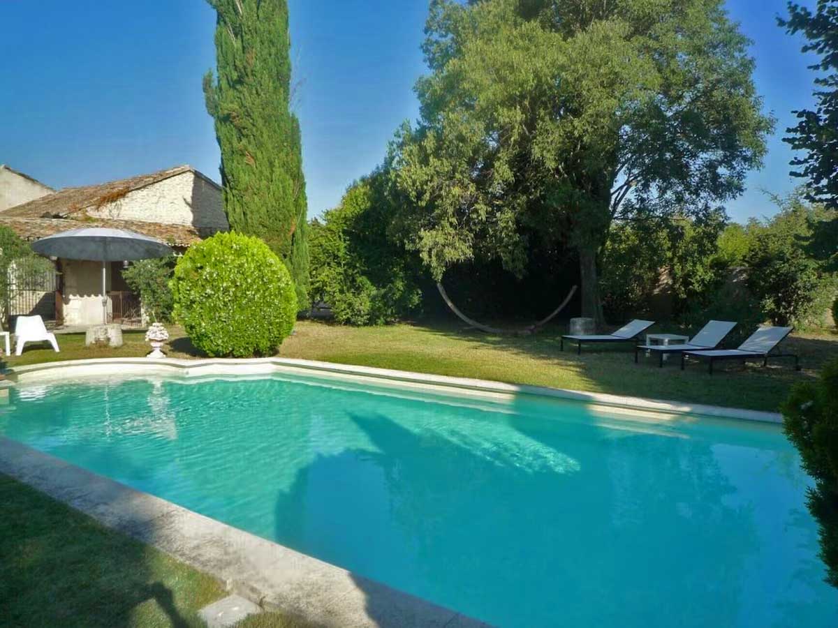 Swimmingpool des Mas des 2 Fontaines im Luberon