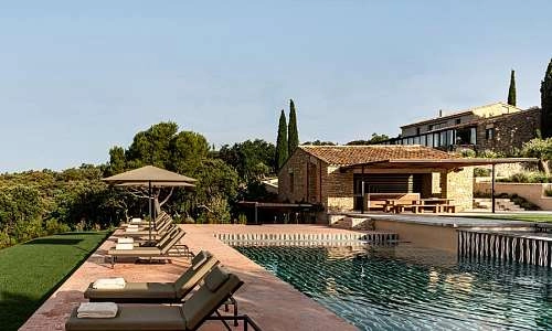 Piscine et pool house