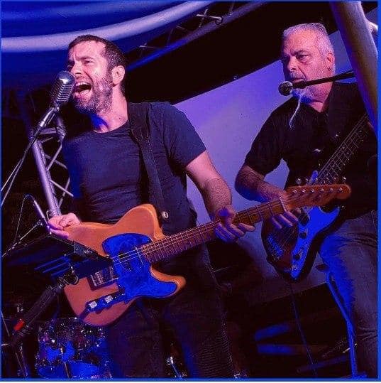 Konzertabend im Château de Sannes Musikabend im Château de Sannes mit Freiluftkonzert und Weingarten