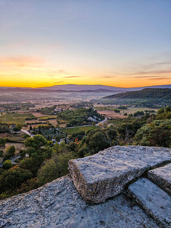 Gordes - Wanderung am Col de Gordes Geführte Wanderung am Col de Gordes