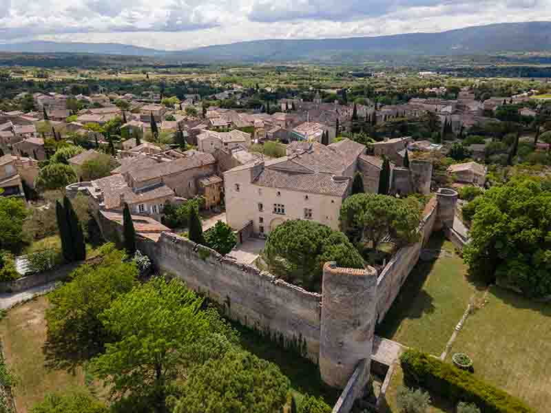 Cabrières-d’Avignon - Die Pest hinter der Mauer Vortrag über die Pest von 1720 und die Pestmauer in Cabrières-d’Avignon