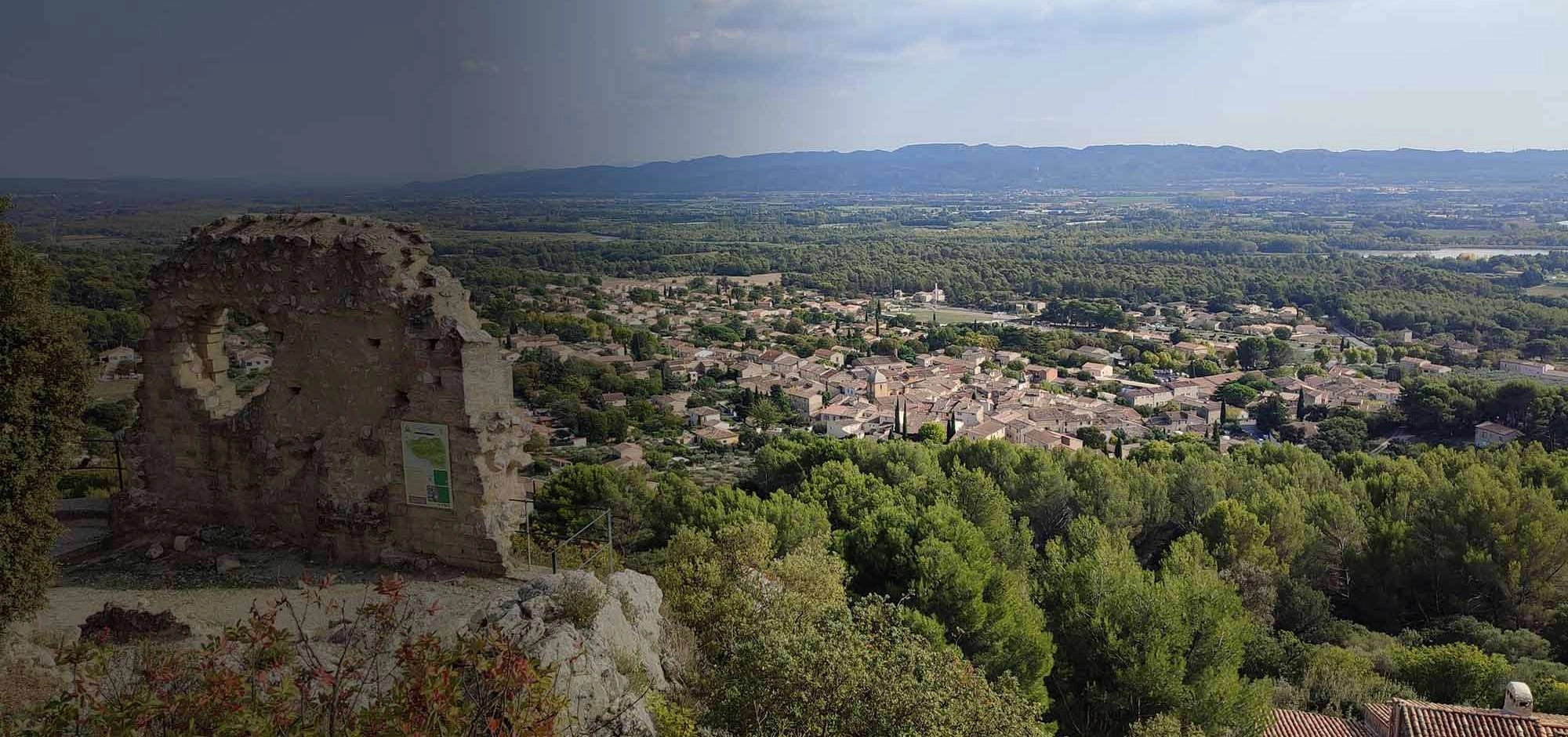 Geführte Wanderung in Mérindol: Waldenser und Garrigue