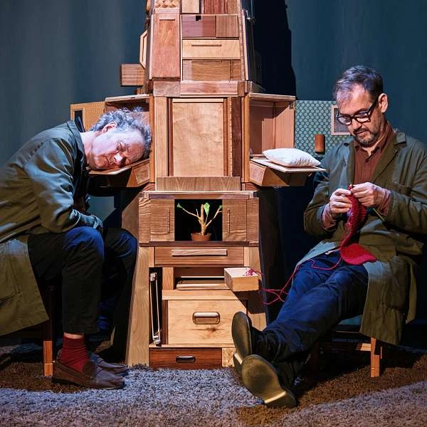 In der Zeit — Objekttheater in Cavaillon