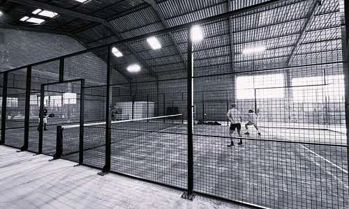 maison-poumo-gite-provence-private-padel-court-covered
