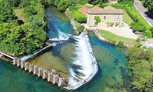 Canal de Carpentras.jpg