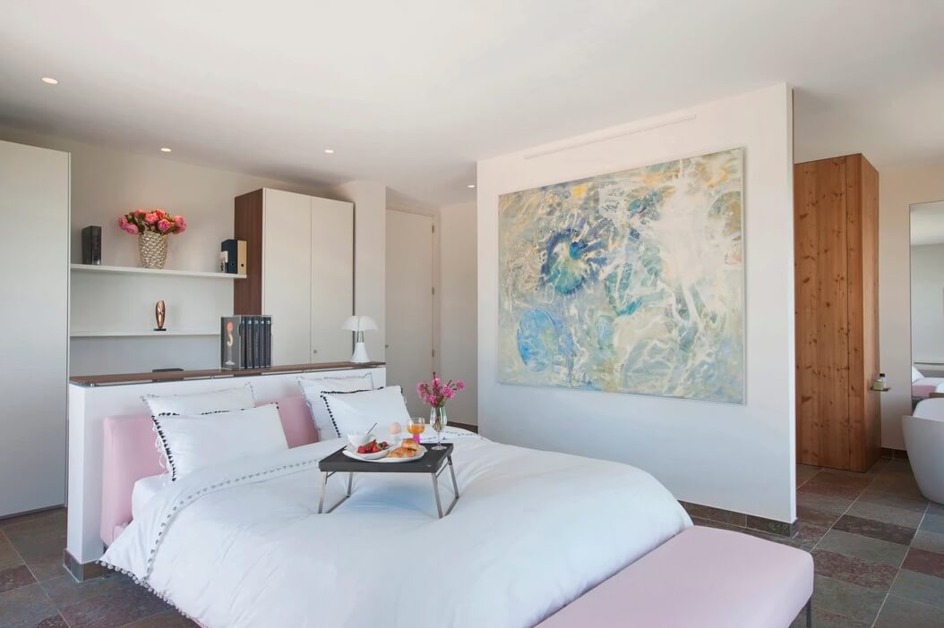 Junior Suite Pastell des BB12 Luberon in Gordes mit privater Terrasse und Panoramablick