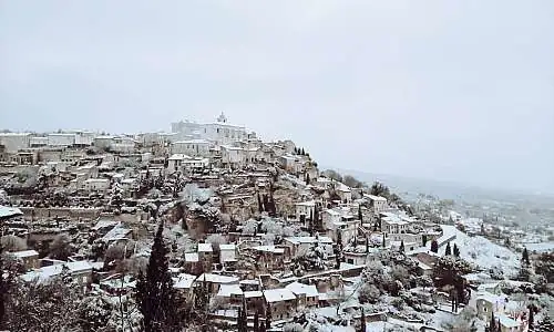 Gordes sous la neige