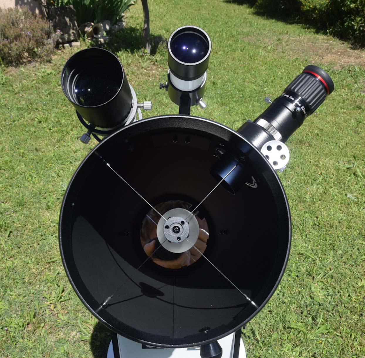 Persönliche Unterstützung mit Ihrem Teleskop durch Astrolub Provence Detailaufnahme eines Teleskops zur Beobachtung des Nachthimmels in der Provence