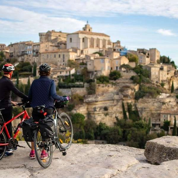 Gordes mit dem Fahrrad