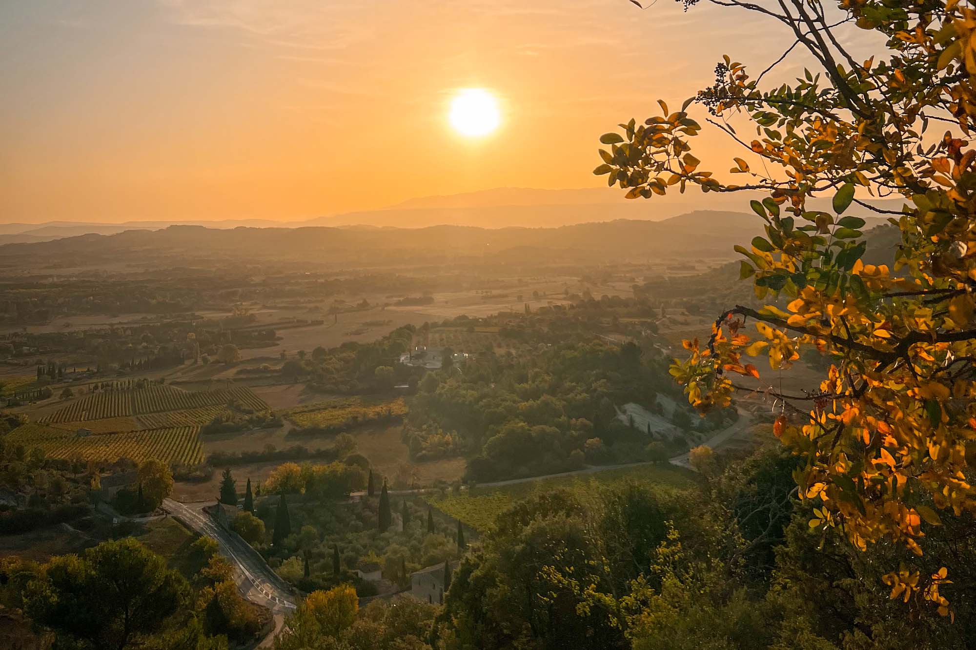 Paysage du Luberon à l'automne