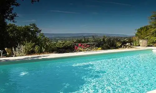 LA PISCINE DU GÎTE L'ESCAPADE
