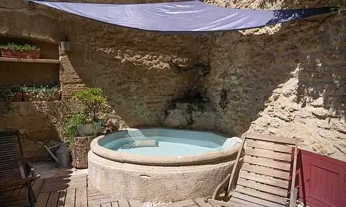 Une chambre en Luberon
