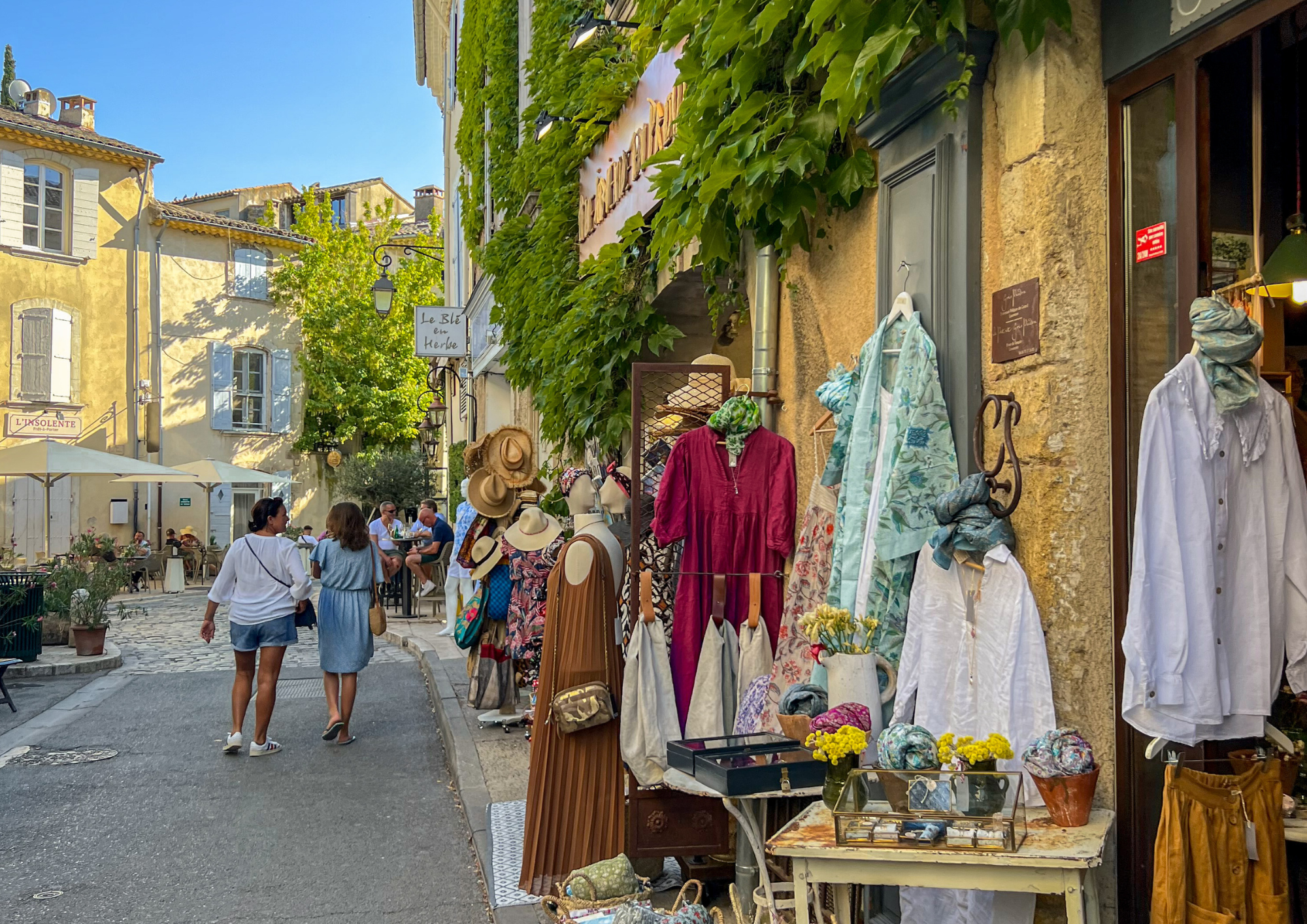 Was kann man im Luberon an den verlängerten Wochenenden im Mai unternehmen