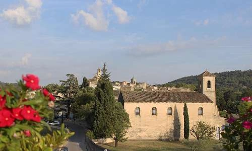 Lourmarin-temple-3.jpg