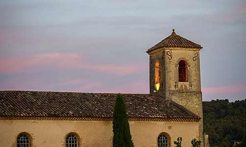 Lourmarin-temple-5.jpg